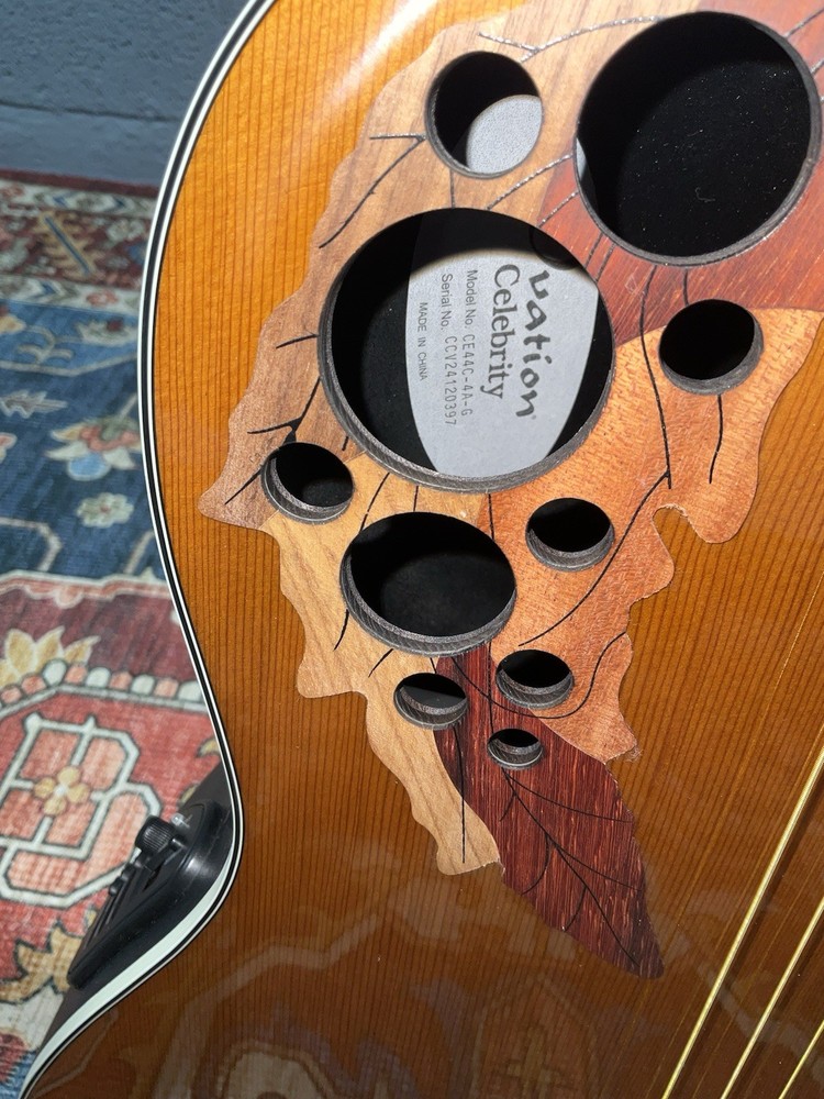 Ovation Celebrity Elite CE44C-4A Mid-depth Classical - Natural