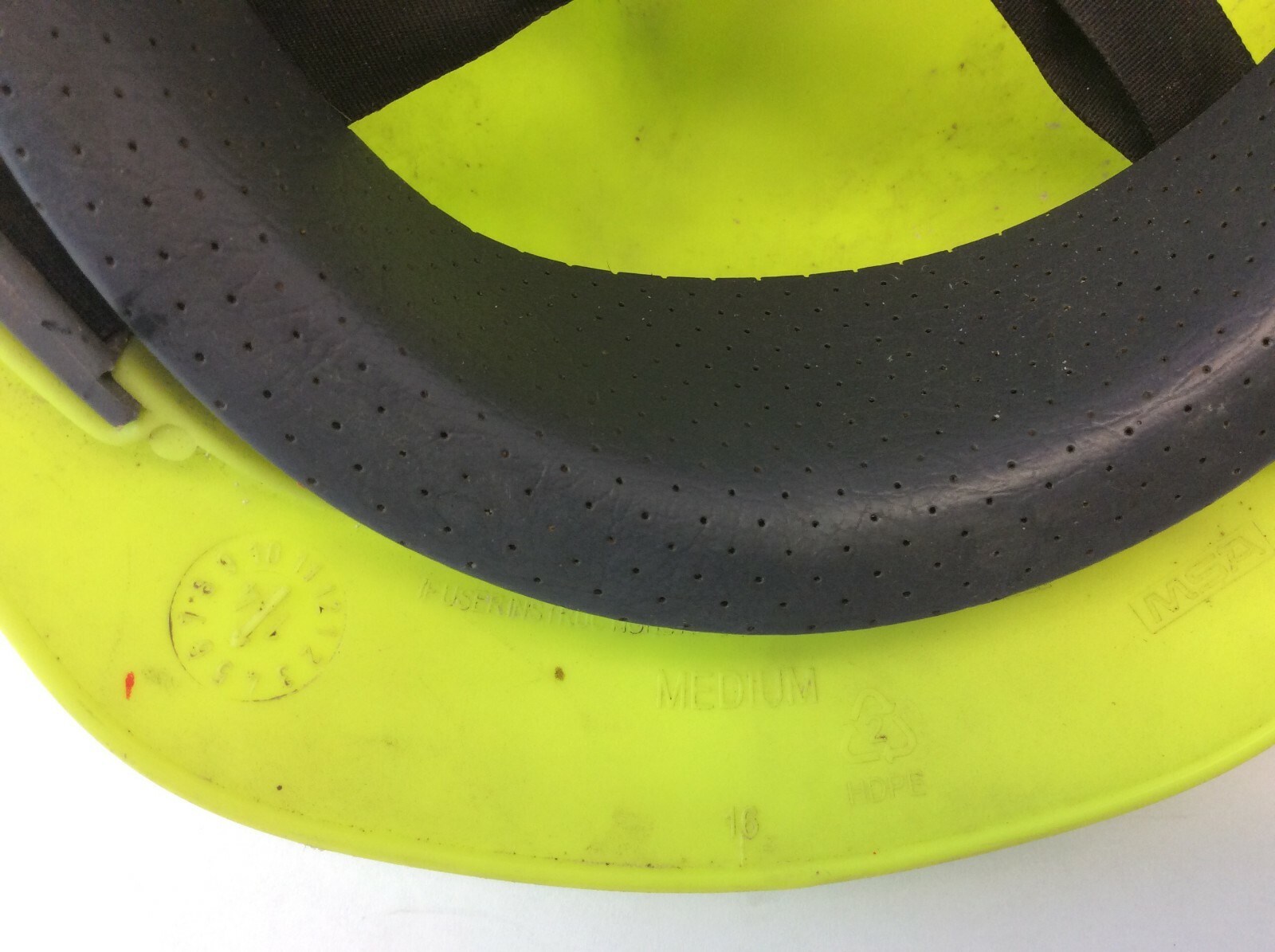 Vintage Used Minerals Technologies Yellow/Green HiViz V-Gard MSA Medium Hardhat