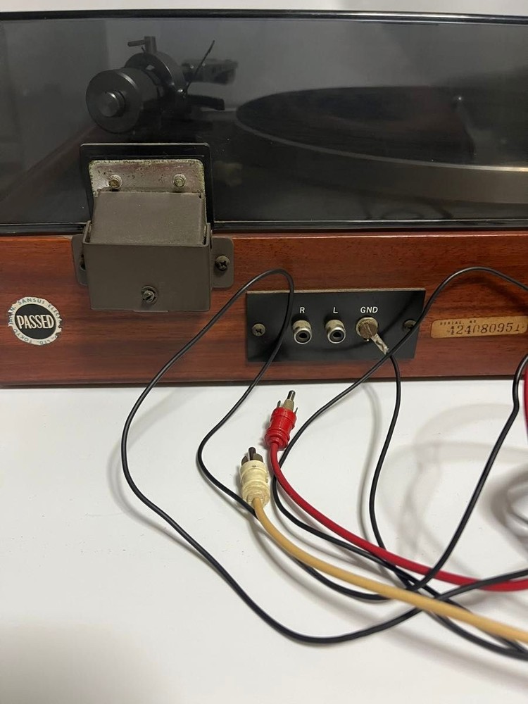SANSUI SR-212 Turntable Record Player Belt Drive Automatic 2-Speed