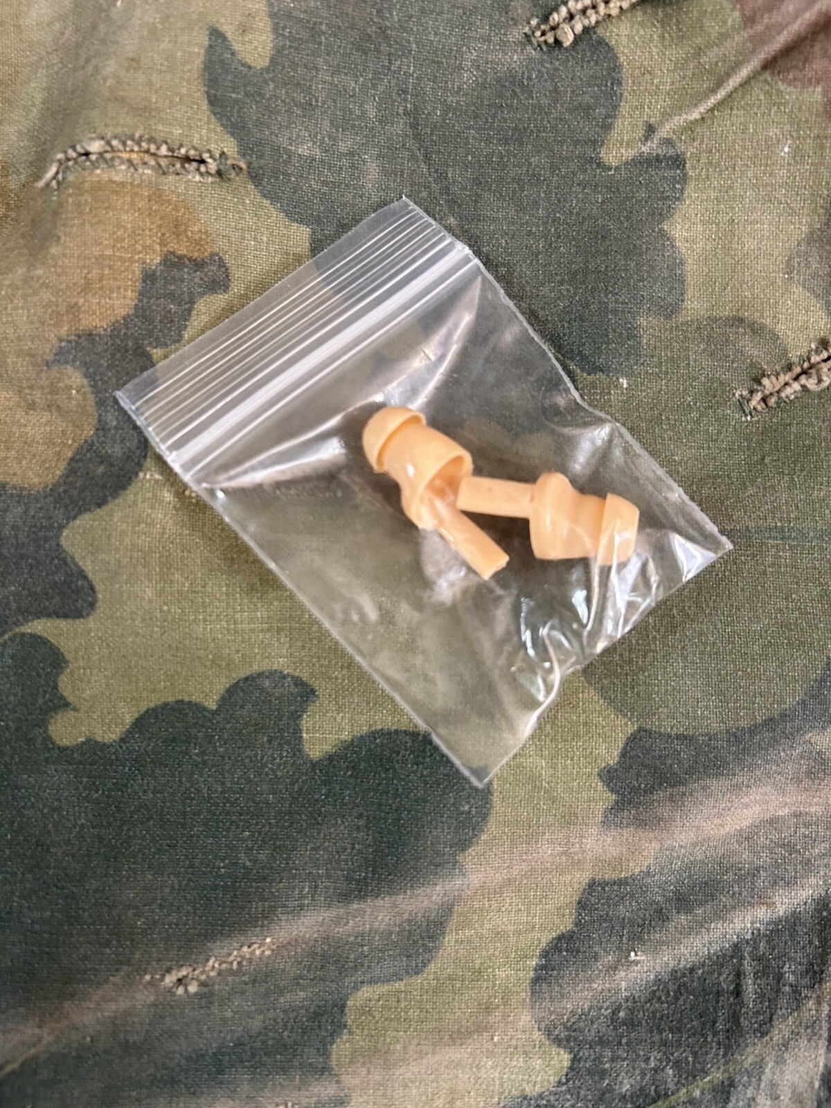 Vietnam War 60s ORIGINAL US GI style REPLACEMENT EAR PLUGS M1/Helicopter Helmet.