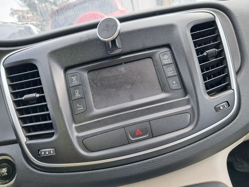 200 2015 Glove Box 4773858