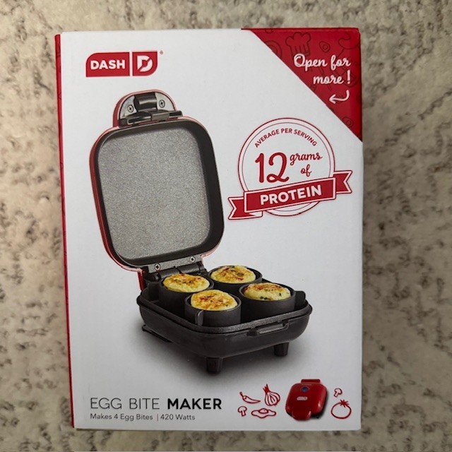 Dash Egg Bite maker New in Box Red Makes 4 Egg Bites