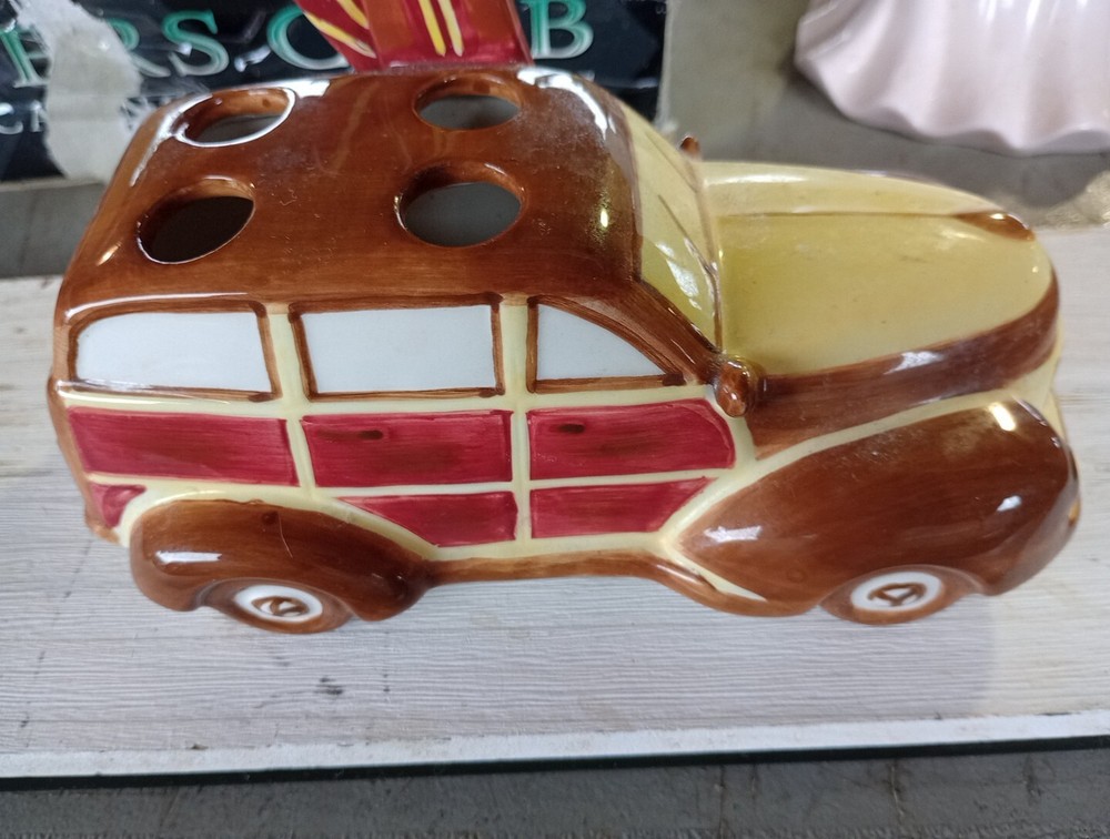 No Boundaries Studebaker Toothbrush Holder