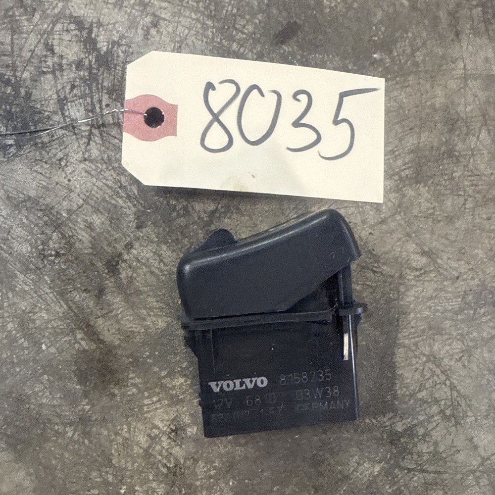 VOLVO OEM Differential Lock SWITCH, 8158235