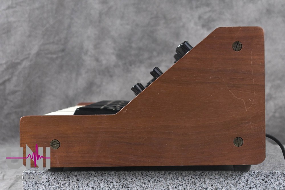 KORG 770 Electronic Analg Synthesizer in Excellent condition