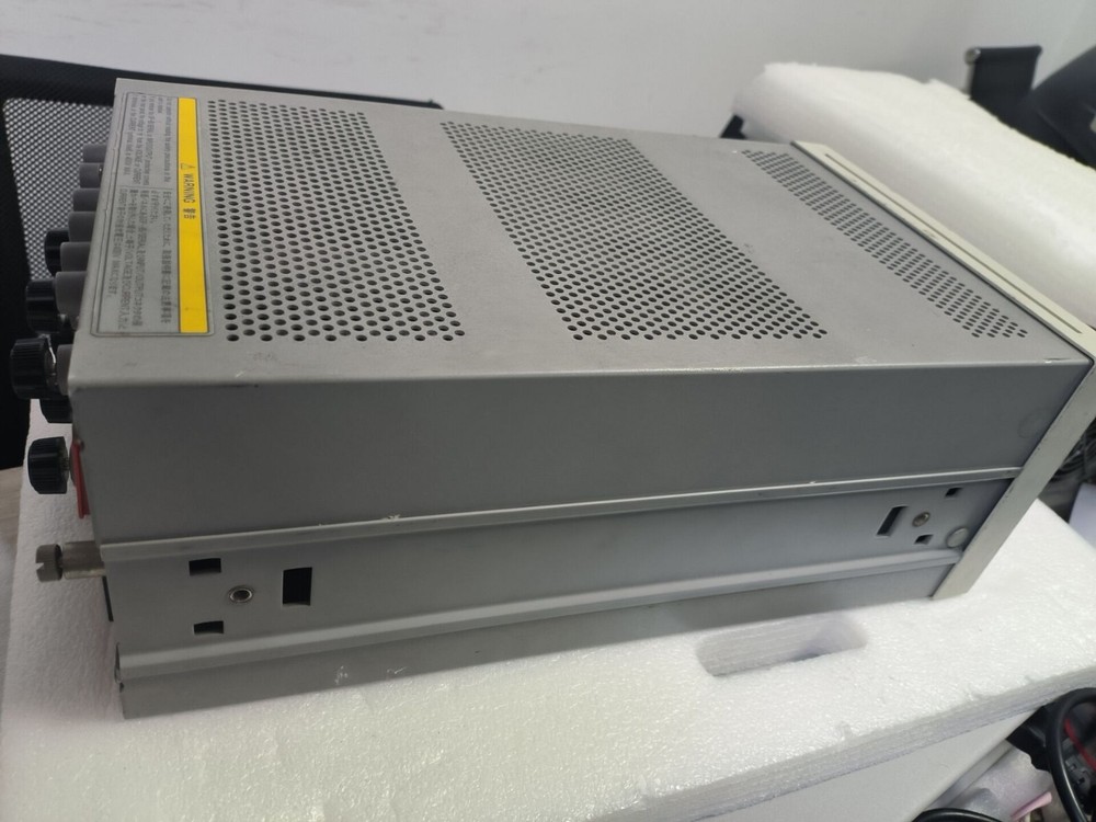 1pcs Yokogawa WT230 Digital Power Meter With 3 Modules USED