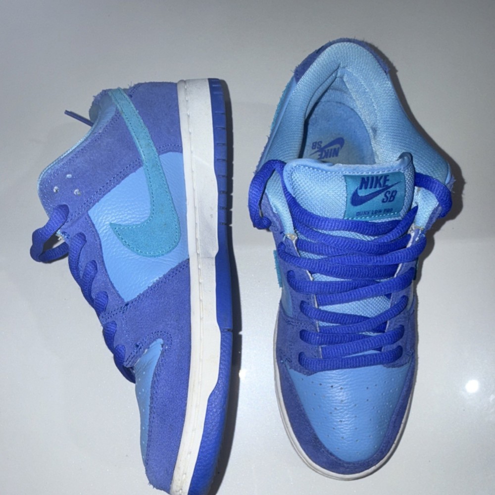 Nike SB Blue Raspberry