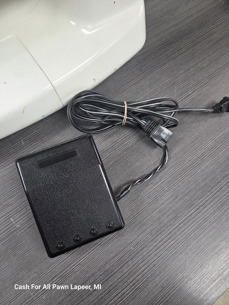 Simplicity Celebrity Model S210 Sewing Machine