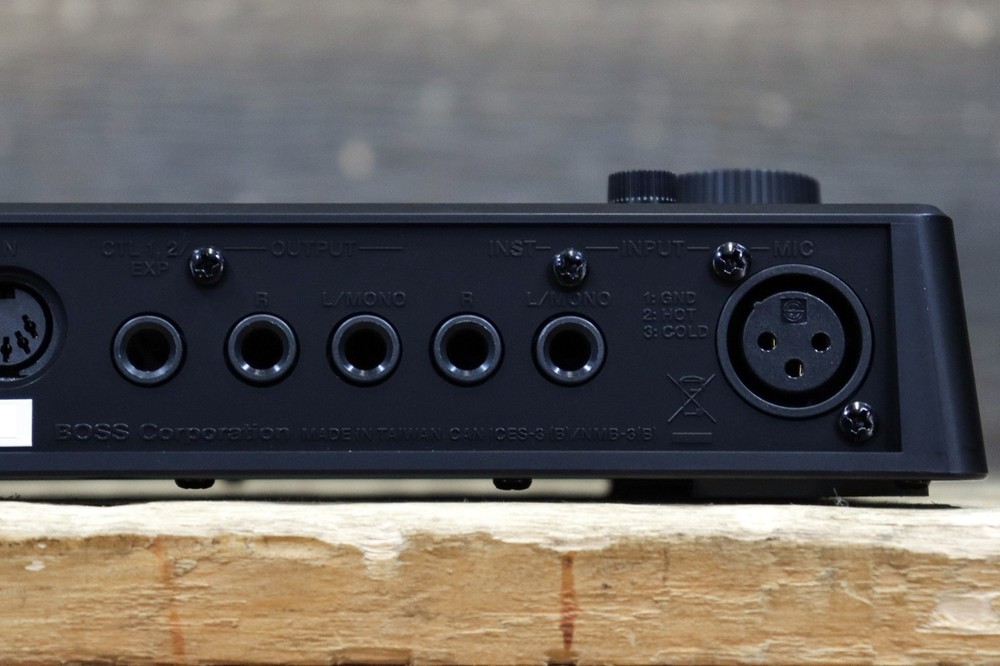 Boss RC-202 Loop Station Two-Simultaneous Stereo Phrase Tracks Tabletop Looper