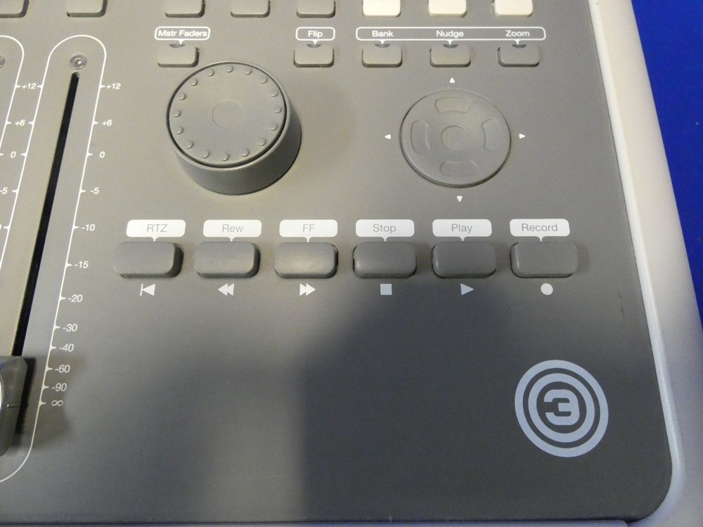 Digidesign 003 (Part # 9100-38030-00) Firewire Audio Interface & Control Surface