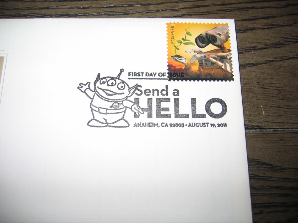 2011 Send A Hello WALL-E replica GOLDEN FDC Cover STAMP