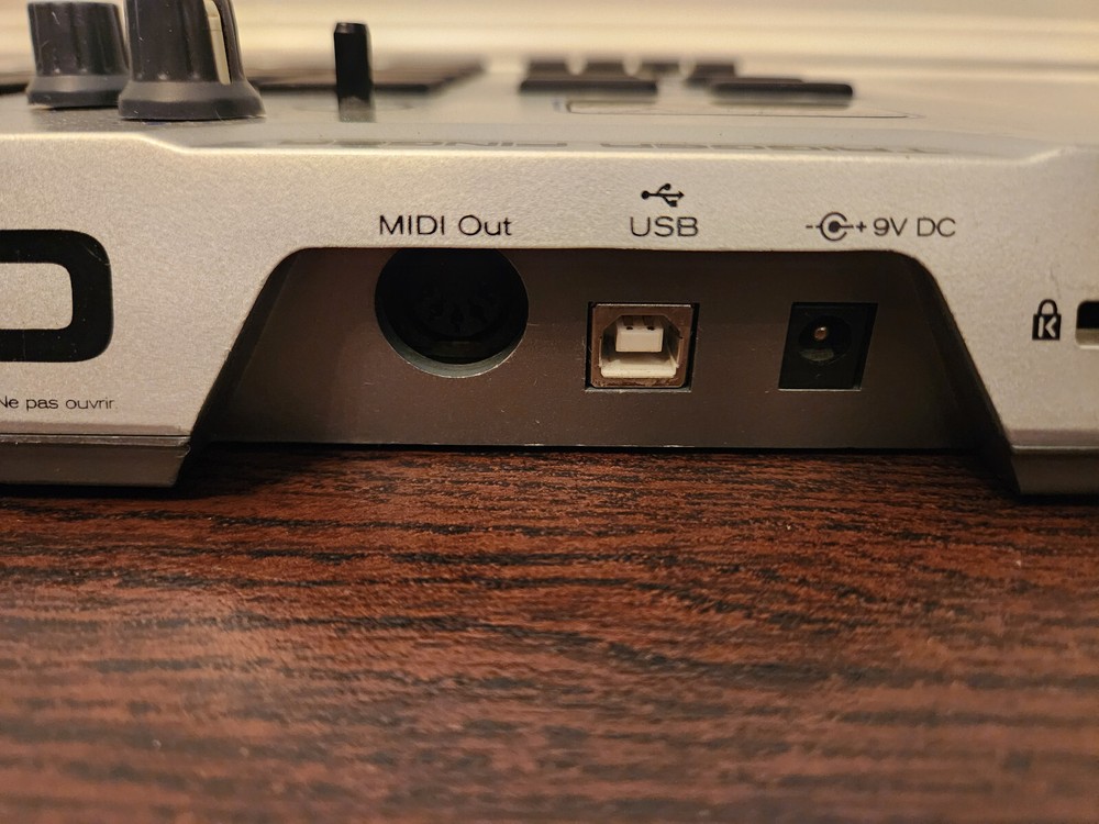 M-Audio Trigger Finger USB 16-pad MIDI Drum Control Surface