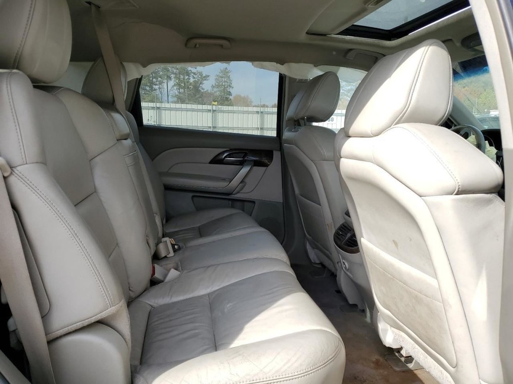 MDX 2011 Glove Box 4658115