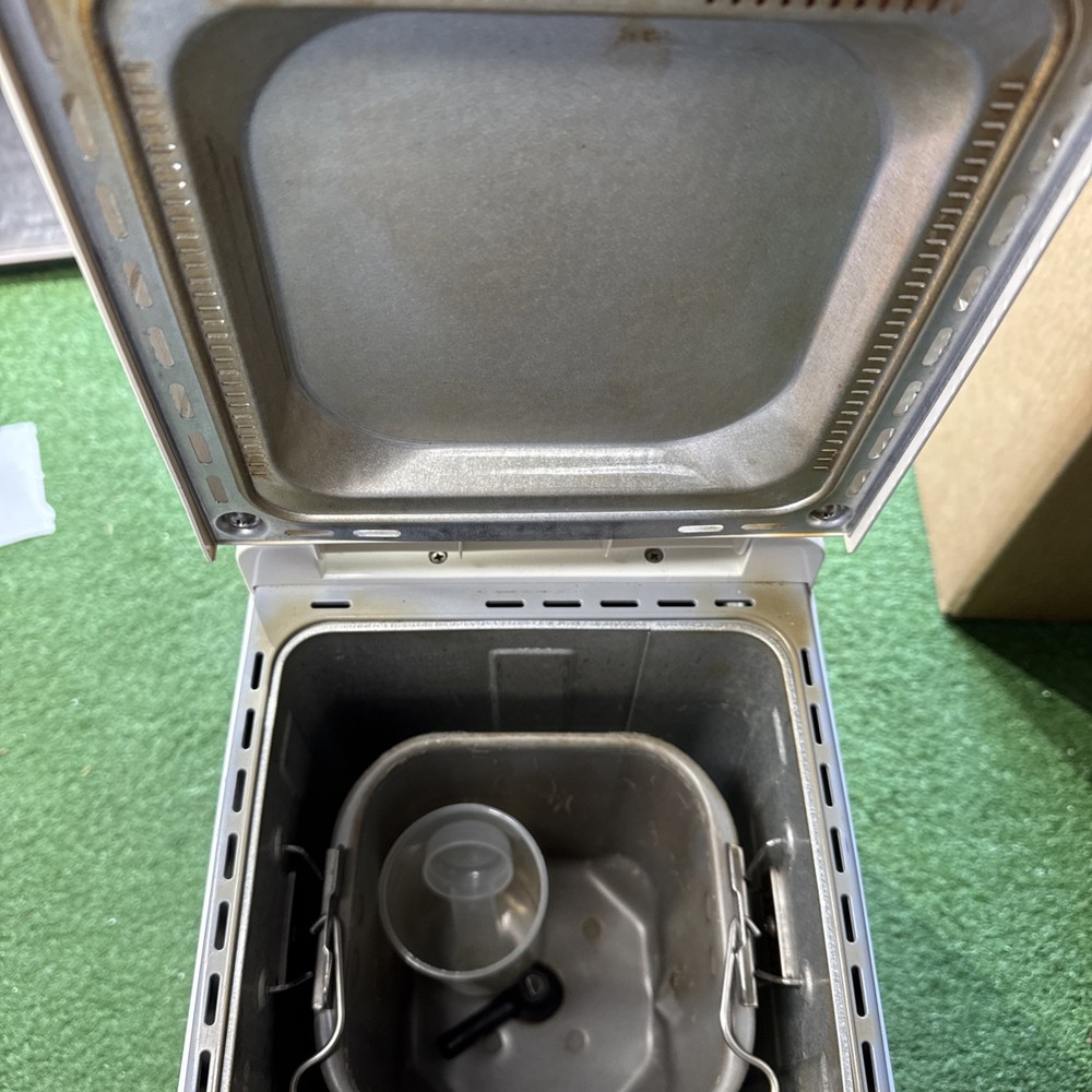 Zojirushi BBCC-N15 Automatic Bread Maker Machine Tested Works