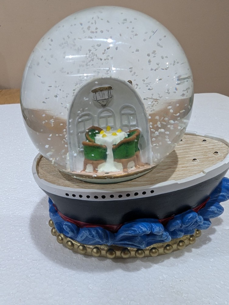 Titanic Snow Globe