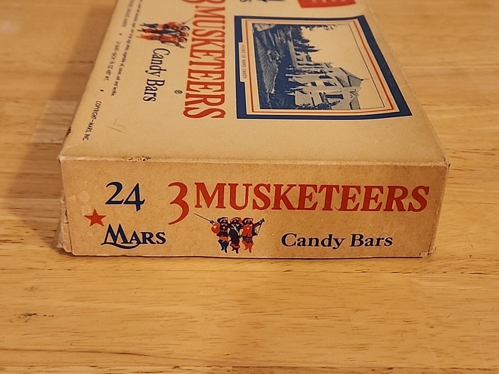 Vintage Mars 3 Musketeers Candy Box