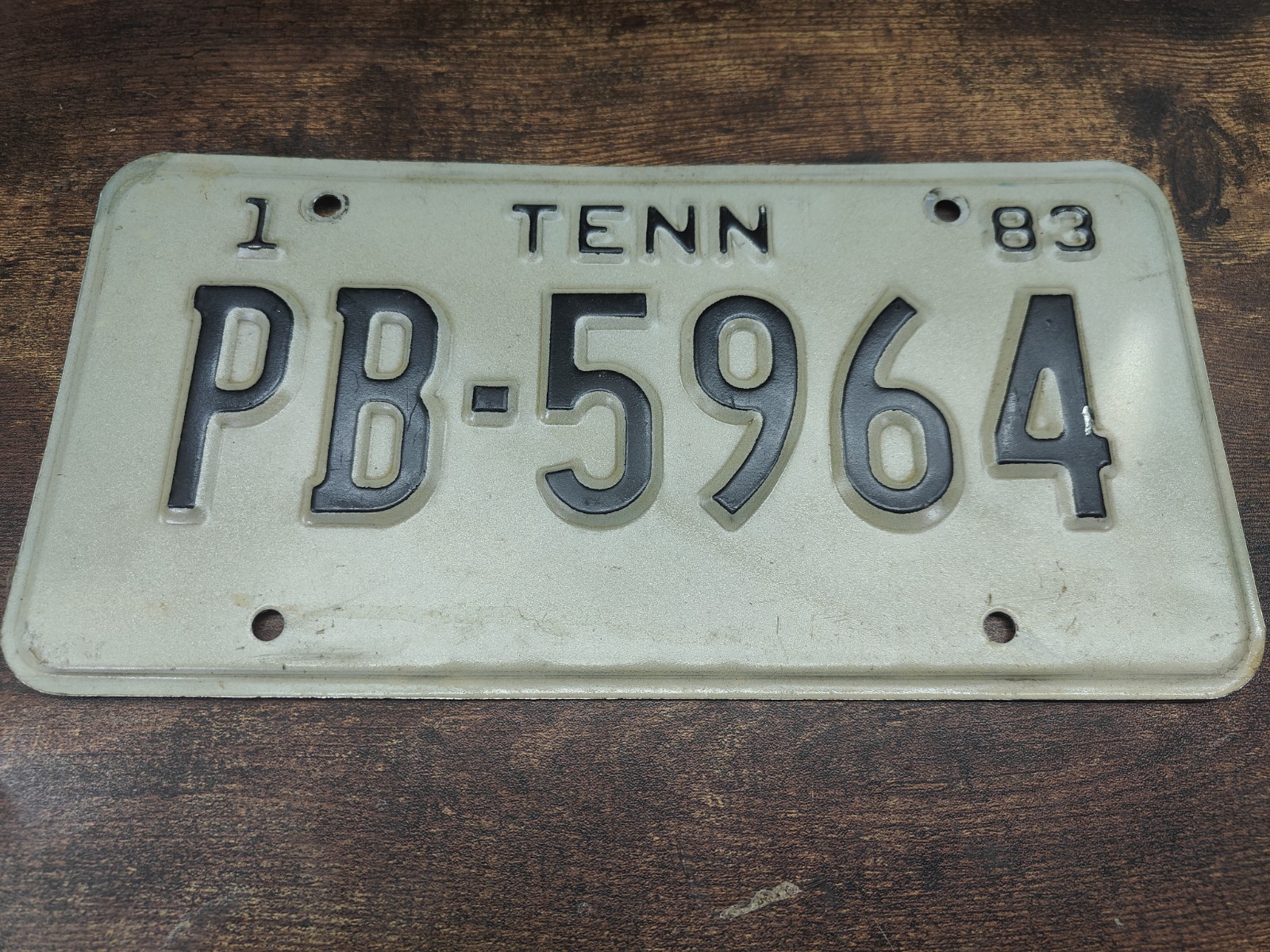 🟨Tennessee TN Tenn License Plate Tag 🟨 Volunteer 1983 80s Antique Classic 5964