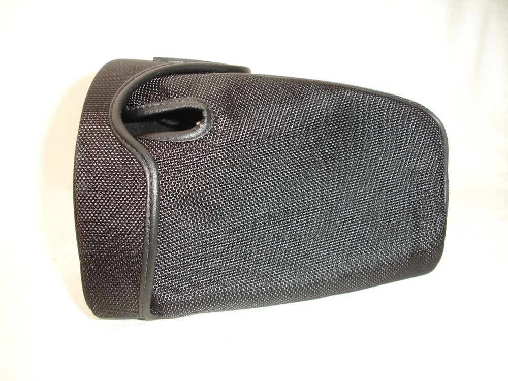 Nikon CF-DC2 Semi-Soft Case for D5000 D5100
