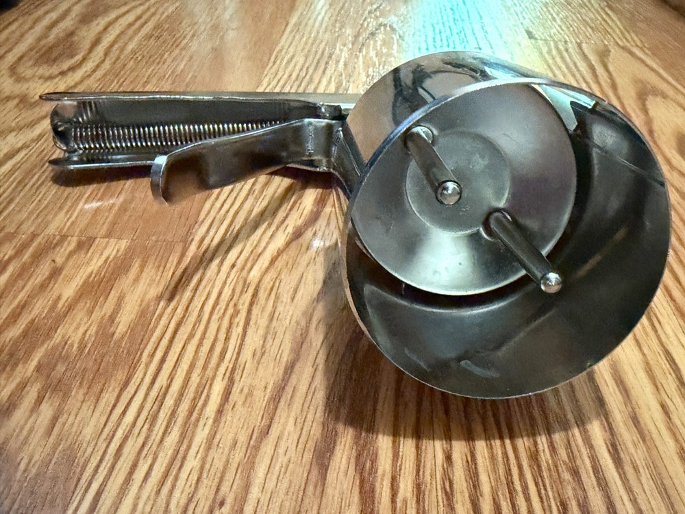 Thrifty Ice Cream Scoop