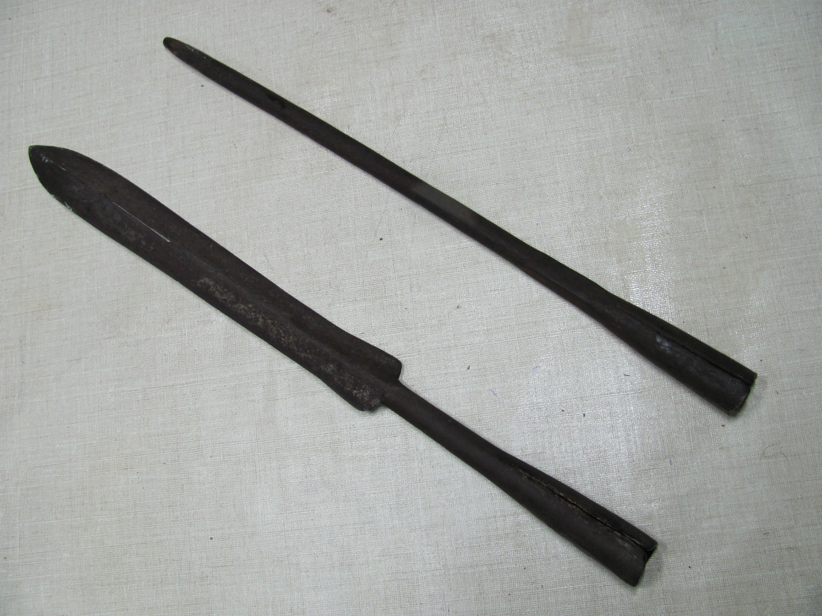 MAASAI SPEAR ASSEGAI TWO-SECTION AFRICAN LION SPEAR 66 INCHES HAND FORGED GOOD