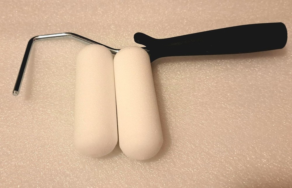 2Pcs Foam Paint Roller Covers With Paint Roller Frame 4 Inch Mini Foam Roller