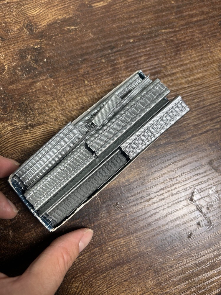 2 Boxes Vintage Ace Chisel Point Clipper Staples Undulated 5000