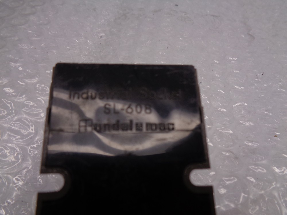 INDUSTRIAL SOCKET SL-608 RELAY BASE UNMP