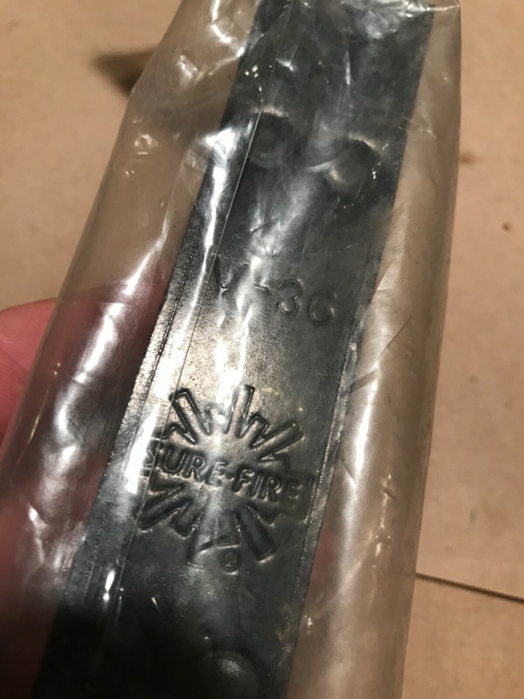 Surefire Leather Duty Belt Light Pouch 8X Flashlight