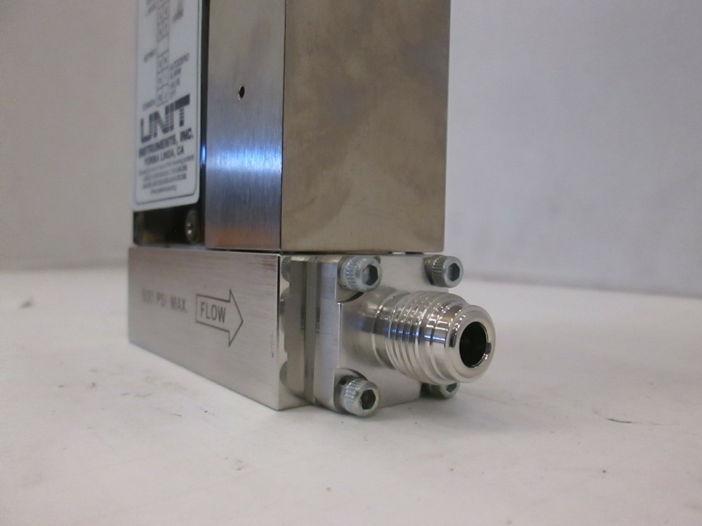 Unit UFC-1160A, Mass Flow Controller, 200 SCCM, BCL3, Used