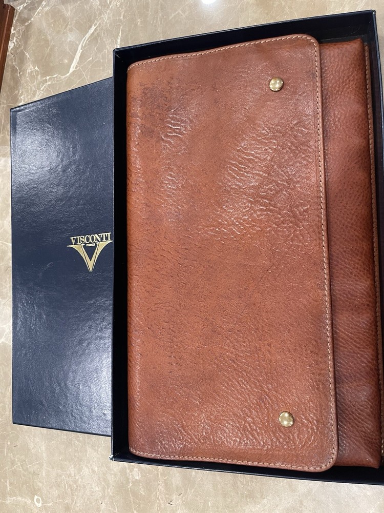 Visconti leather pen display case for multiple pens in box