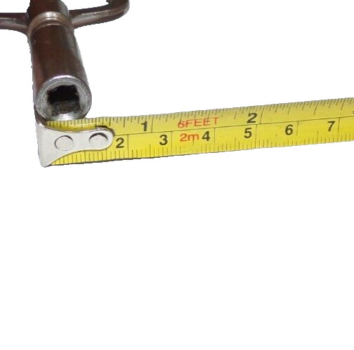 OLD MUSIC BOX SQUARE HOLE CRANK