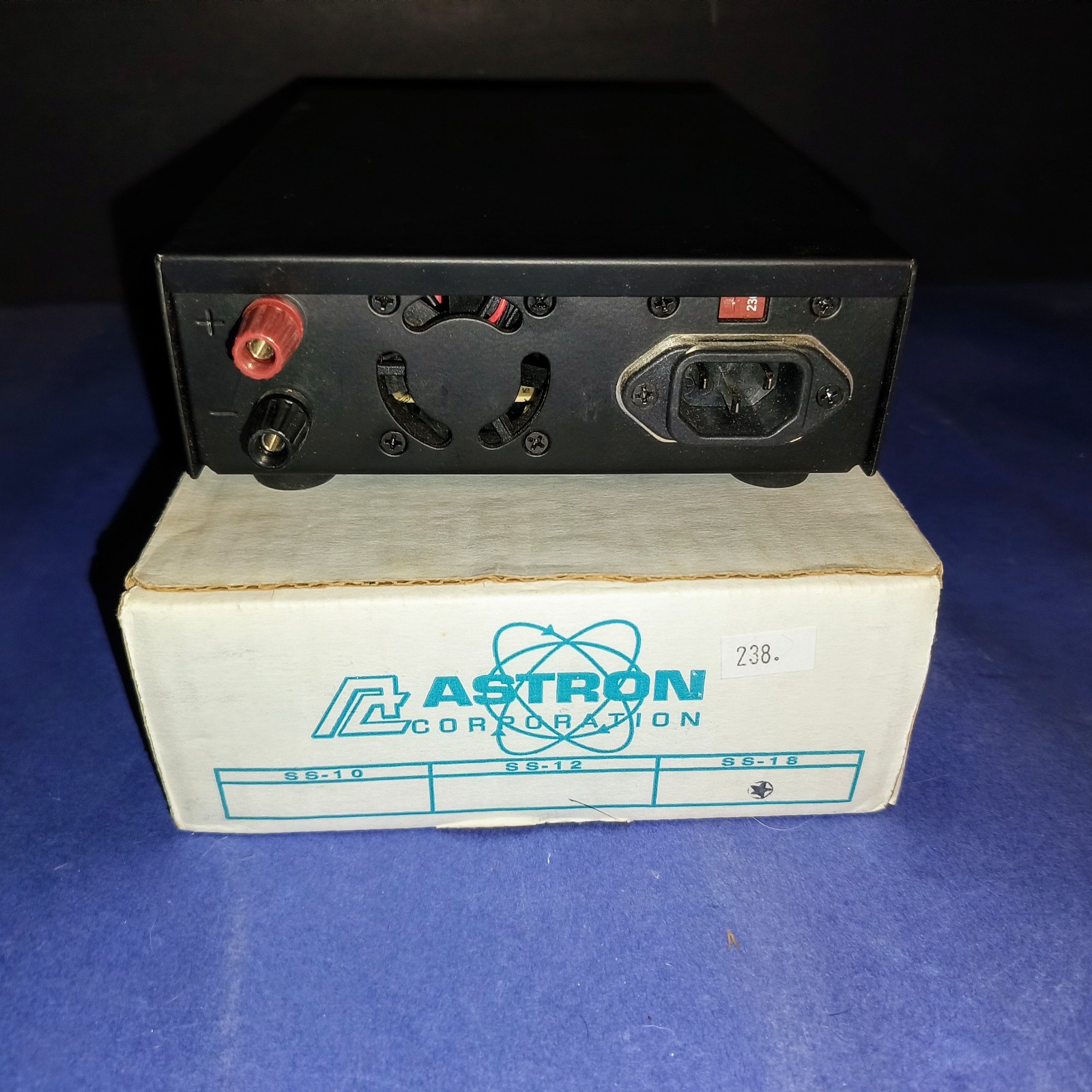 Astron SS-18 Switching Power Supplies 13.8VDC 18A Max 120 to 230 VAC 50/60Hz