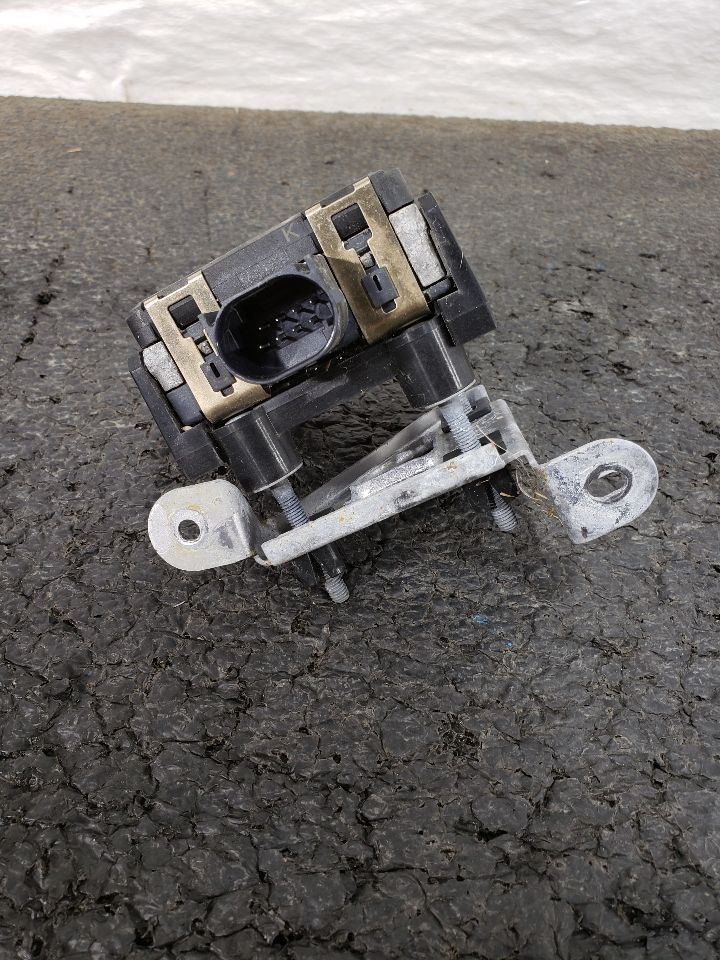 TESLA S 2016 Camera/Projector 3219719