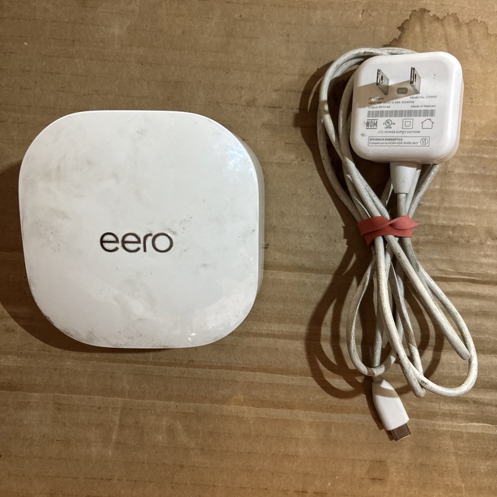 Eero wireless Mesh router Model N010001, white, works