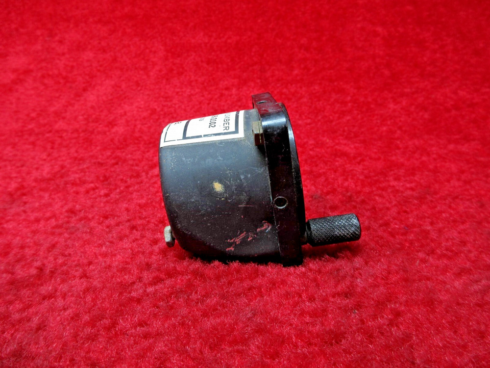 Cessna, Borg Instruments Clock PN C664508-0102