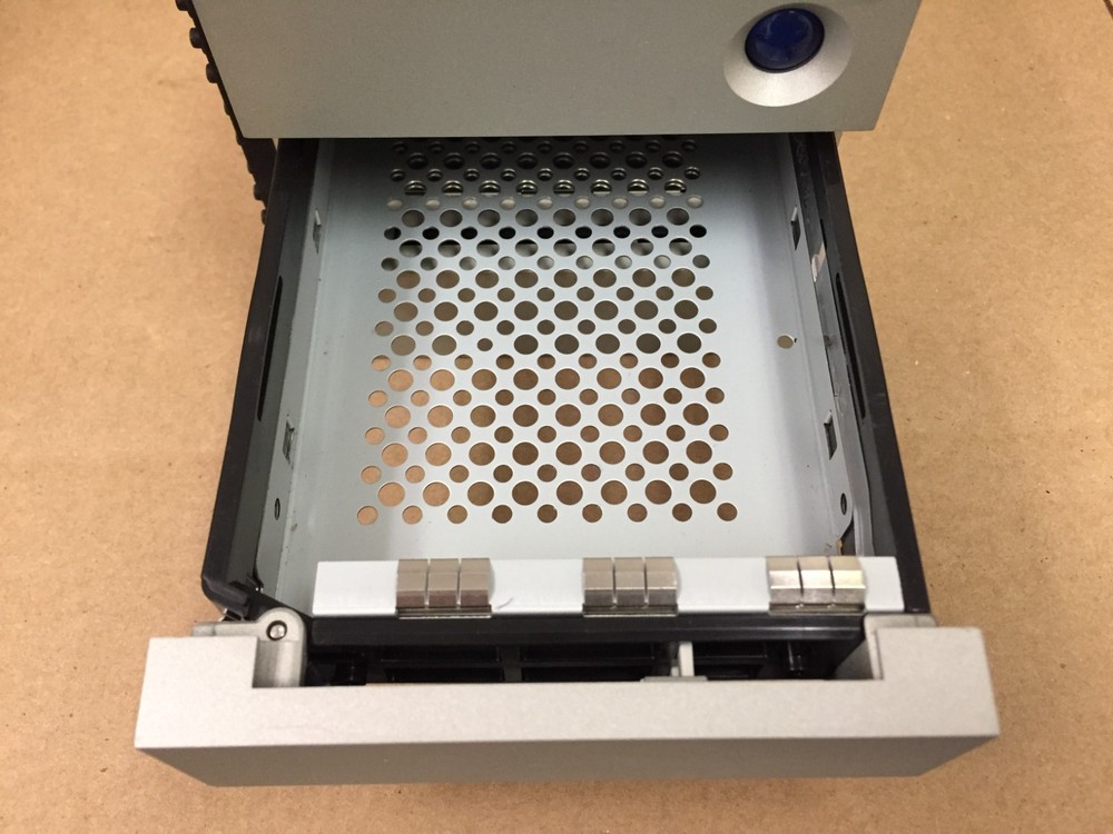 Lacie 2big Thunderbolt 2 and USB 3.0 RAID Array - Tested - No HDD/AC