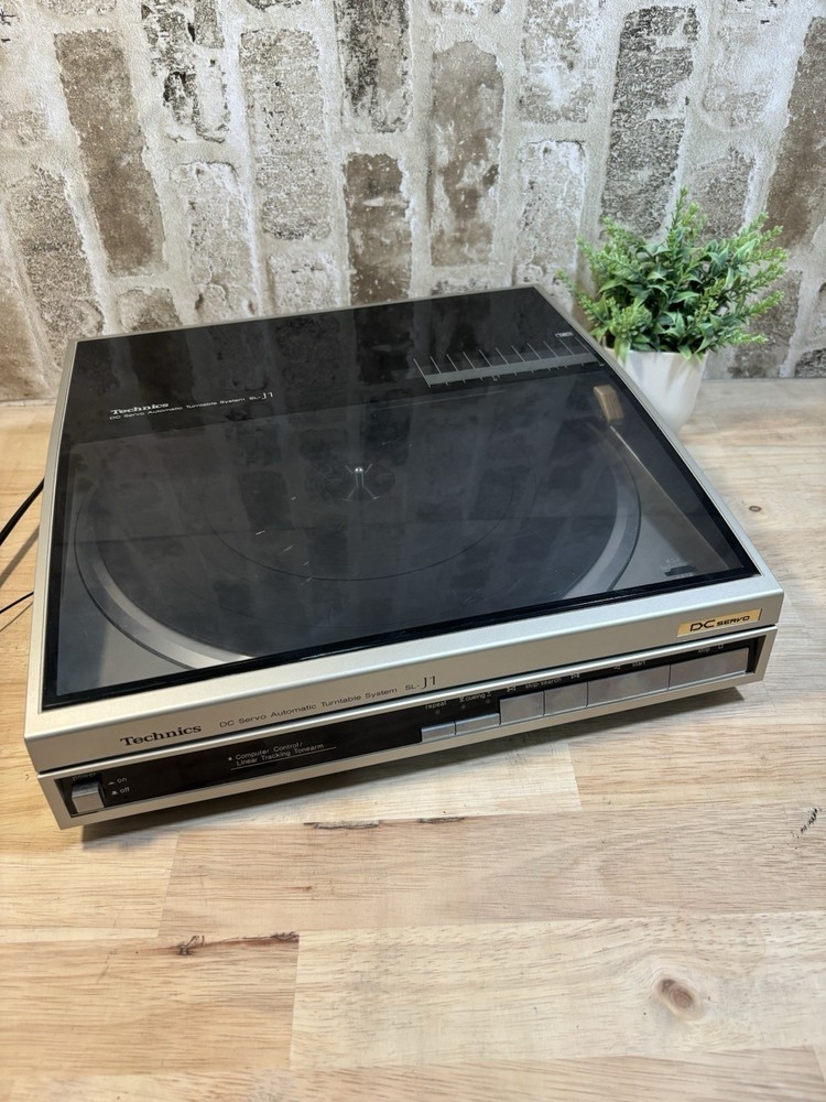 ⭐️Technics Sl-j1 Dc Servo Automatic Tangential Tracking Turntable⭐️Needs Belt⭐️
