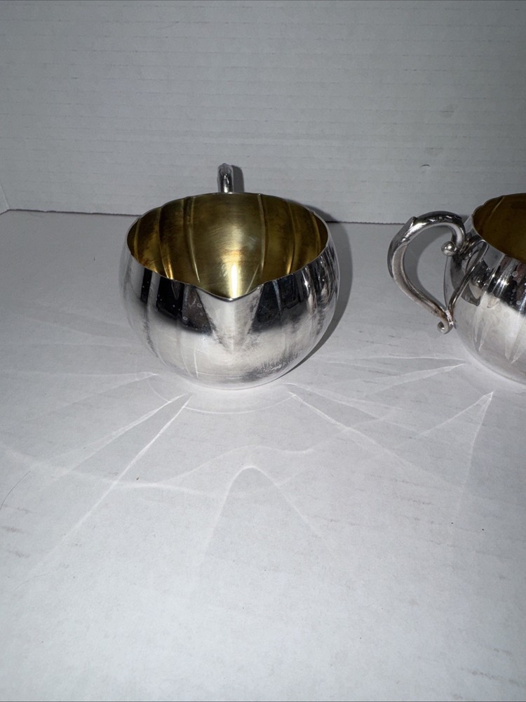 Onieda Silversmiths Sugar and Creamer Bowl Set