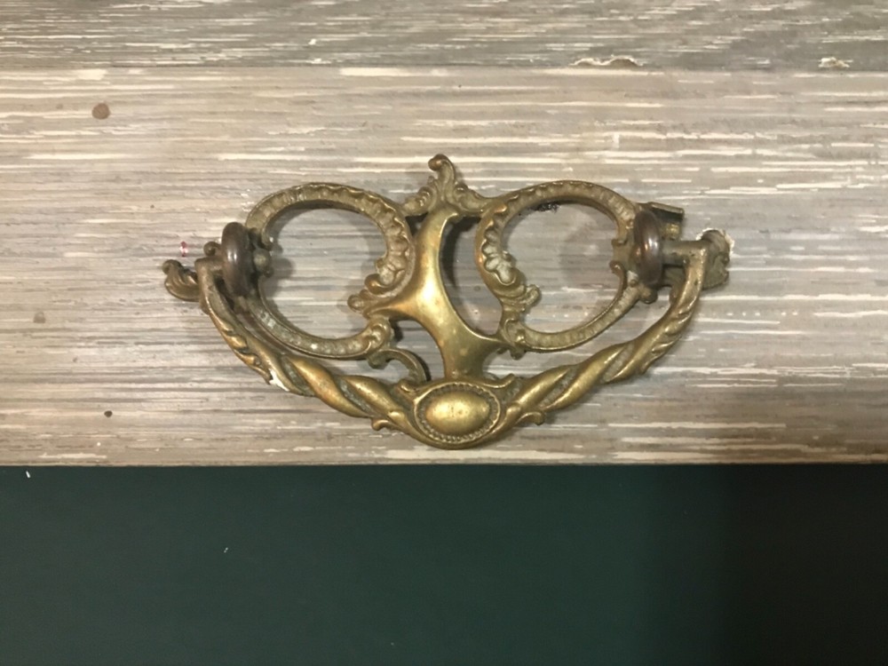 Extremely RARE VICTORIAN SET “SUPER ORNATE’”Original FANCY Priced per pull.
