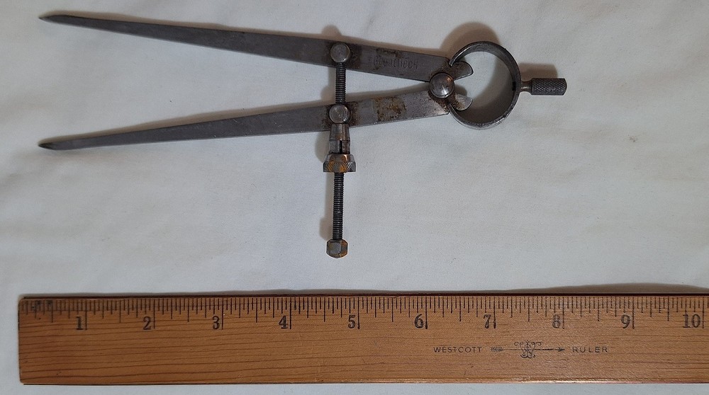 Great Neck 9 inch spring divider. Split speed nut. Preowned. Good condition