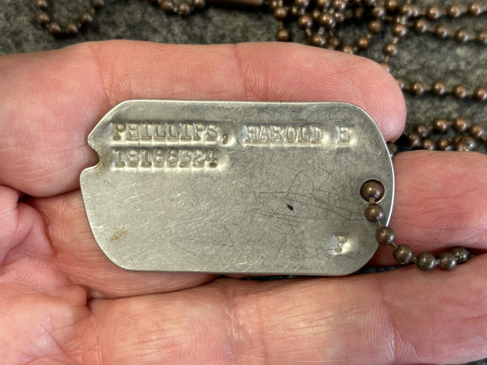 Single Dogtag for PHILLIPS, HAROLD, E, 18166324, P on Large Diameter Chain