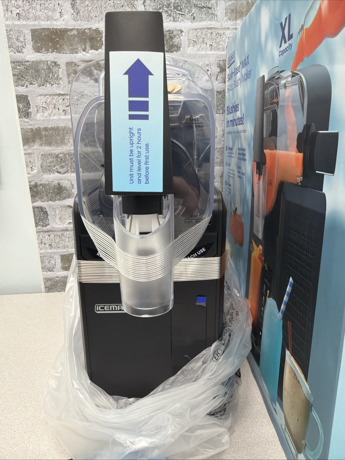 Iceman by Chefman Slush Ease 88 oz. Total / 64 oz. Drink Capacity Slushy Maker