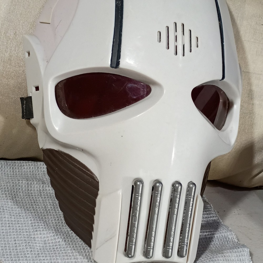 Star Wars General Grievous Talking Mask Clone Wars Missing Ears 2011 Hasbro