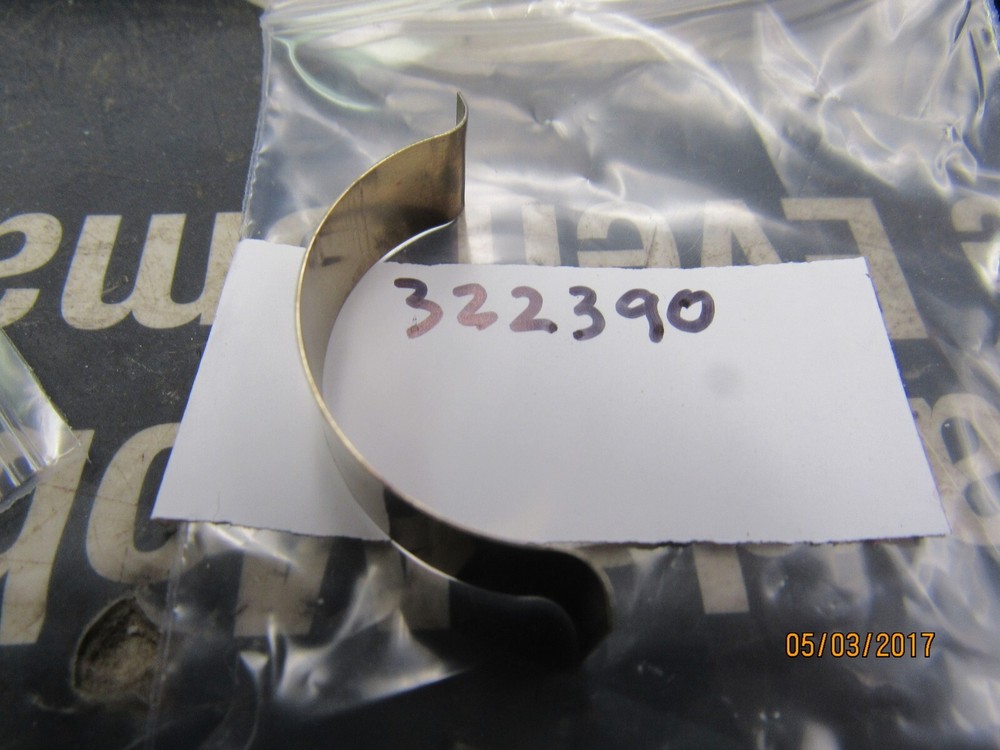New  OEM  OMC Johnson Evinrude Spring 322390