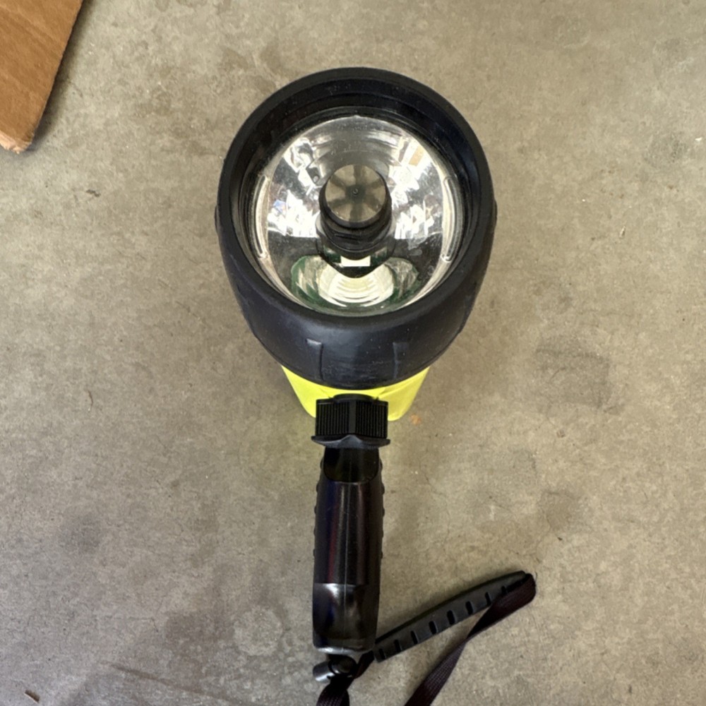 Underwater Kinetics C8 eLED Plus Waterproof Scuba Dive Light Flashlight