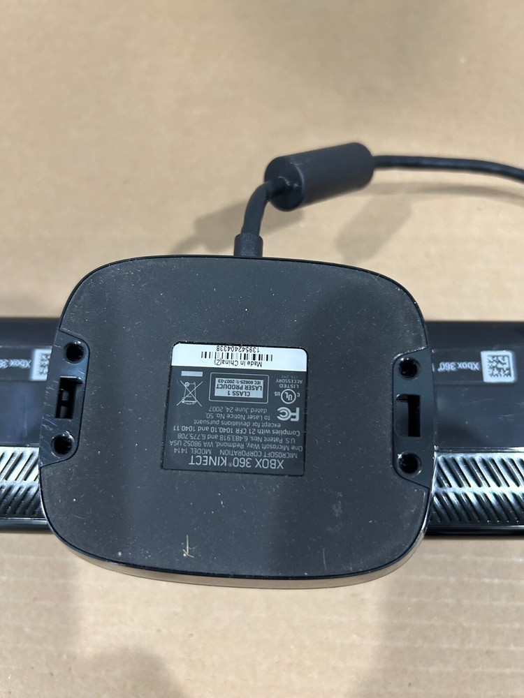 Microsoft LPF-00004 Motion Sensing Gaming Controller For Xbox 360, Kinect