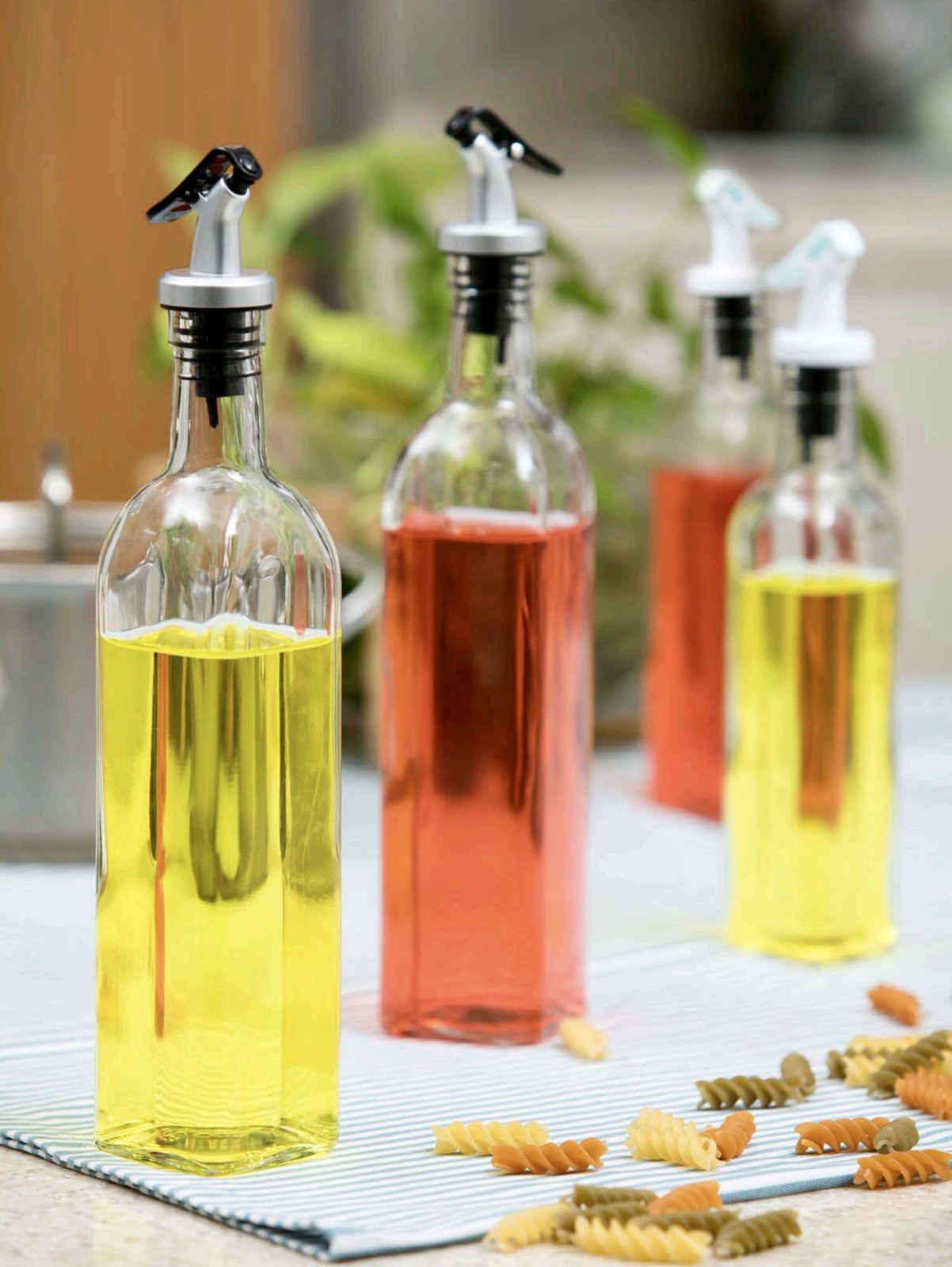 4PK | VenusChef Pourer | Free Pour Spout | Bar Liquor Bottle Restaurant Oil Wine