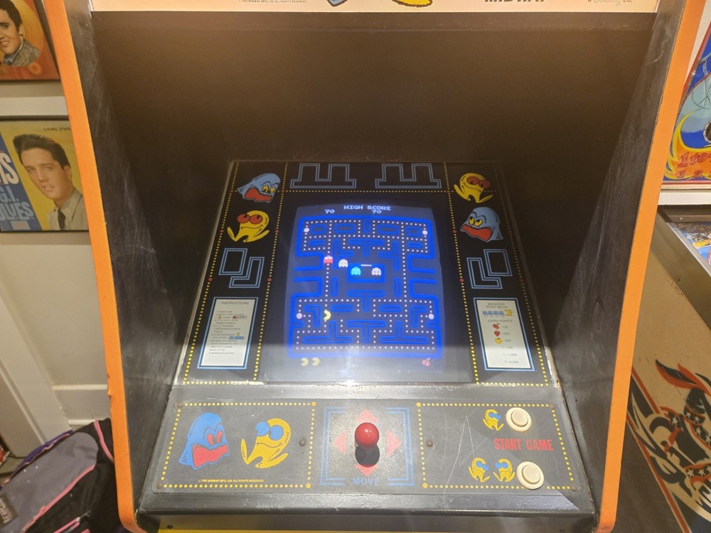 Mr PAC-MAN ARCADE MACHINE Full Size