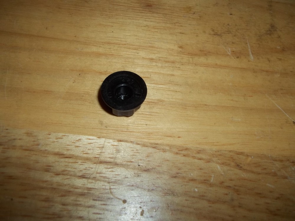 B+K 1076 Television Analyst Small Knob (1)