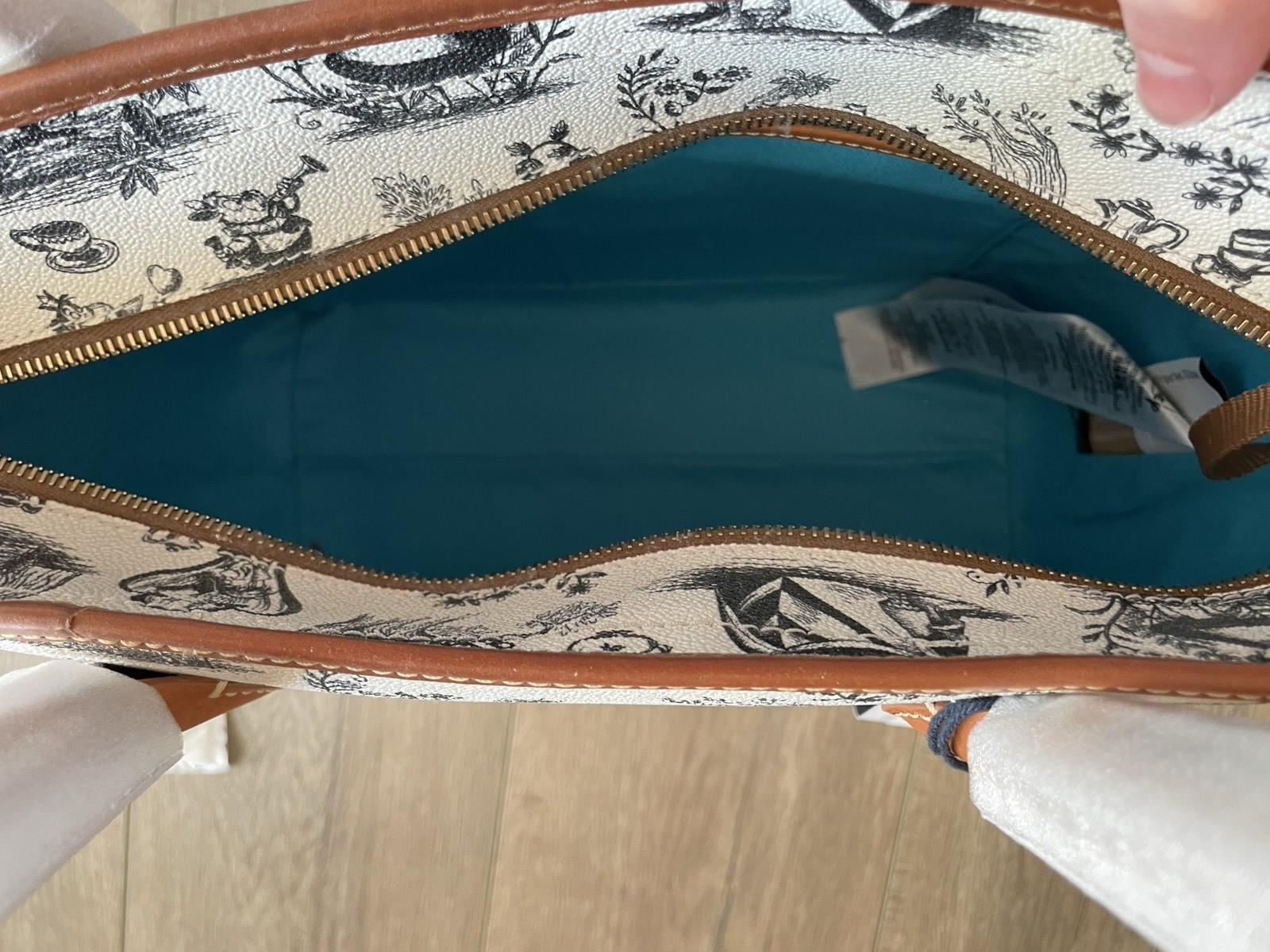 Dooney & Bourke Alice In Wonderland Purse Disney Tote Bag Purse NWT